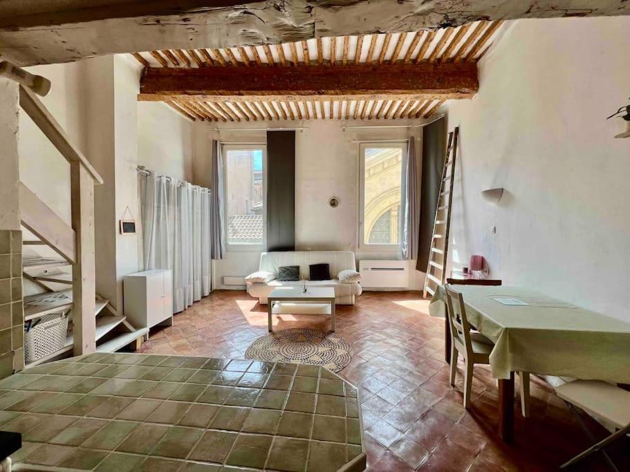 Appartement De Charme Au Coeur D'Aix Экс-ан-Прованс Экстерьер фото